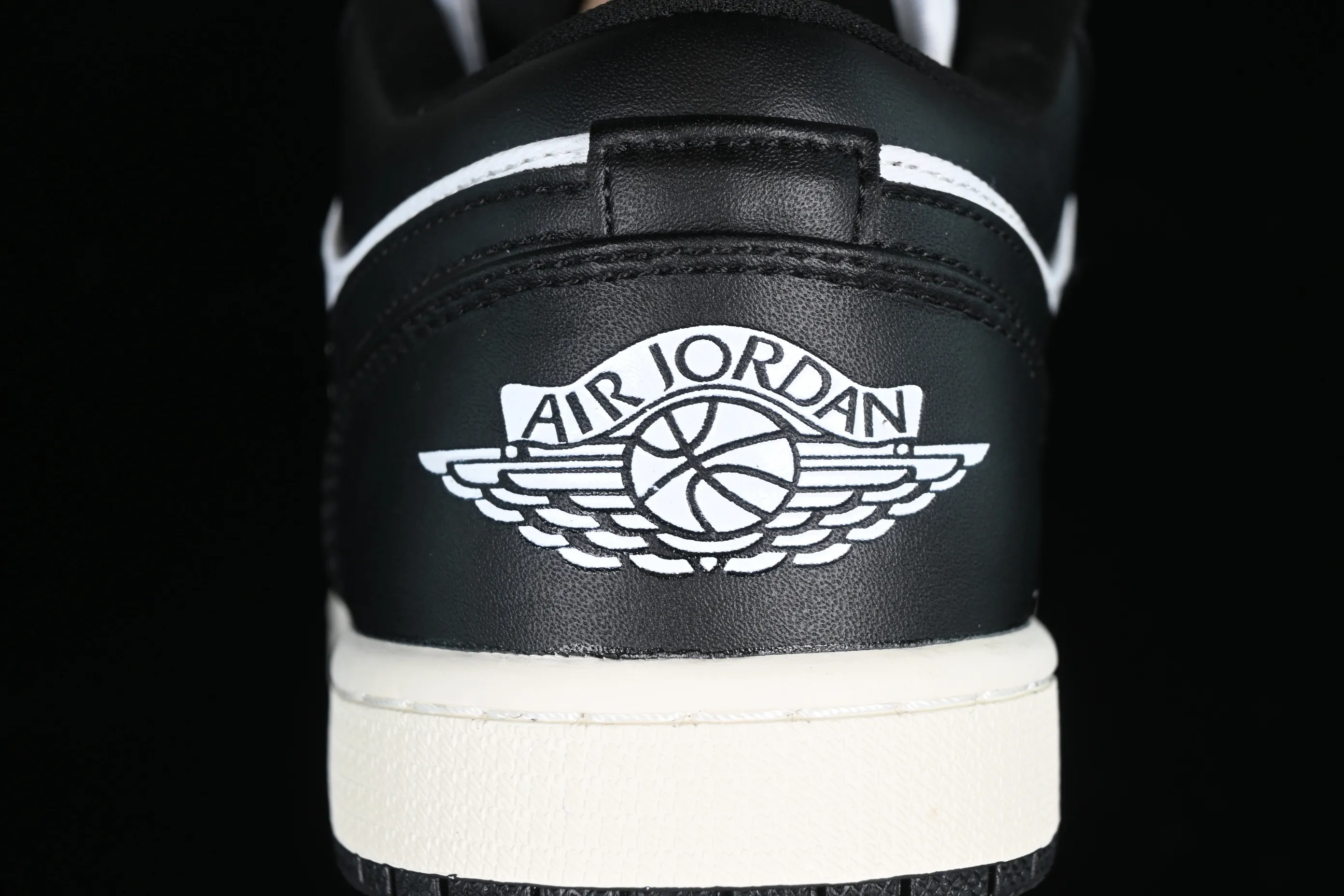 All categories Air Jordan Jordan series basketball shoes Air Jordan 1 Low Z version Air Jordan 1 Low "Vintage Panda" AJ1 Joe 1 black and white panda low-top cultural casual sneakers FB9893-101